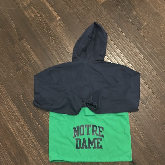 Notre Dame Men’s Windbreaker - Size Small - Picture 4 of 5